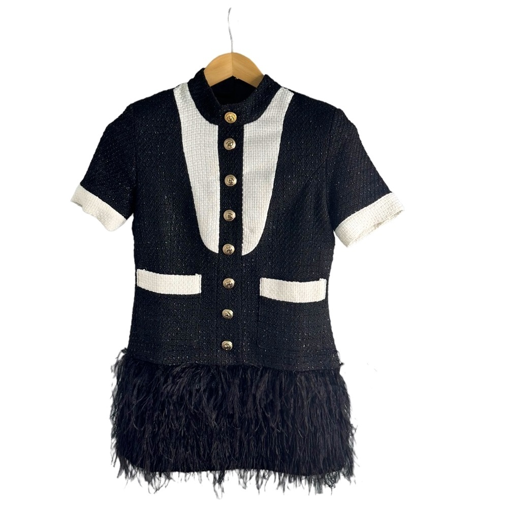 Vintage power suit, size s/m, GORGEOUS! 👗 with feathers 🪶